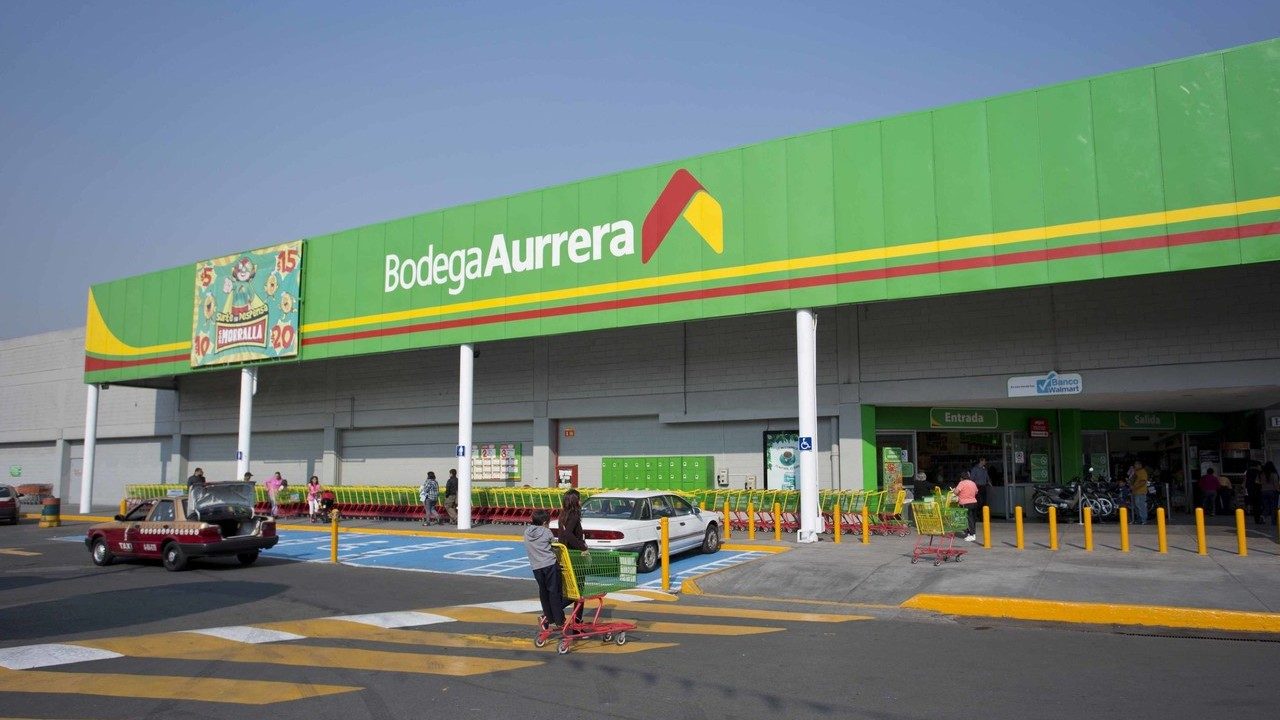 Use Line group messaging to quickly gain followers and create a blockbuster Line customer acquisition campaign.